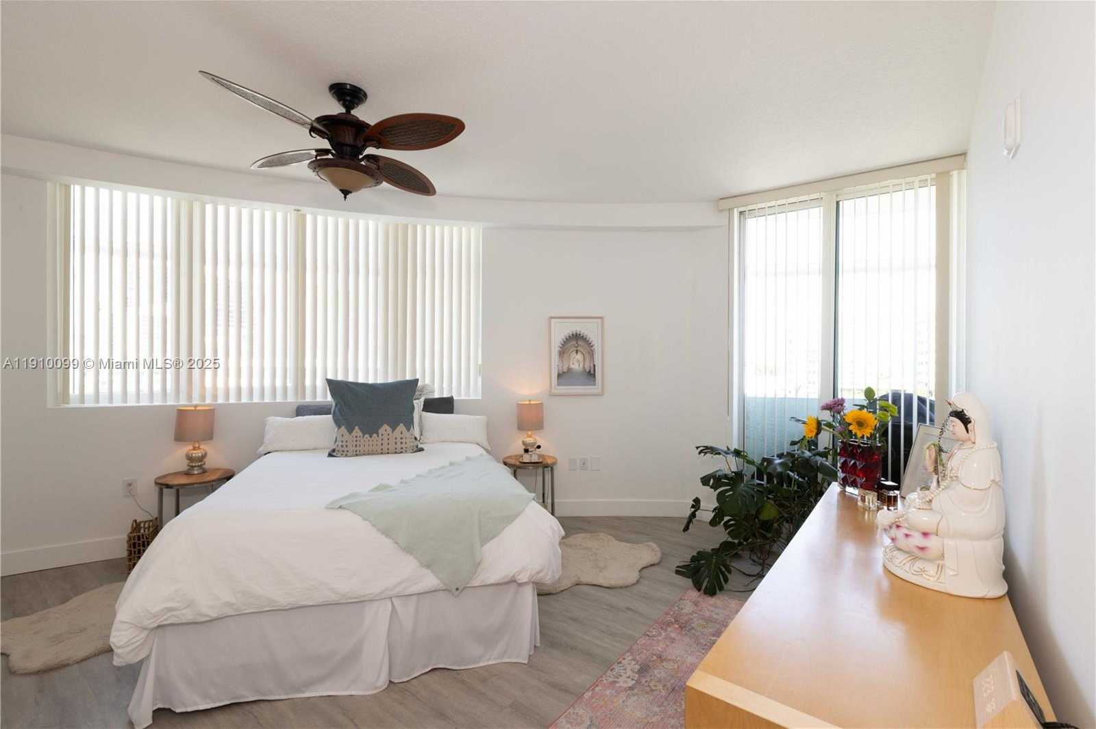 Small Image of 6580 INDIAN CREEK DR #310, Miami Beach Number 19