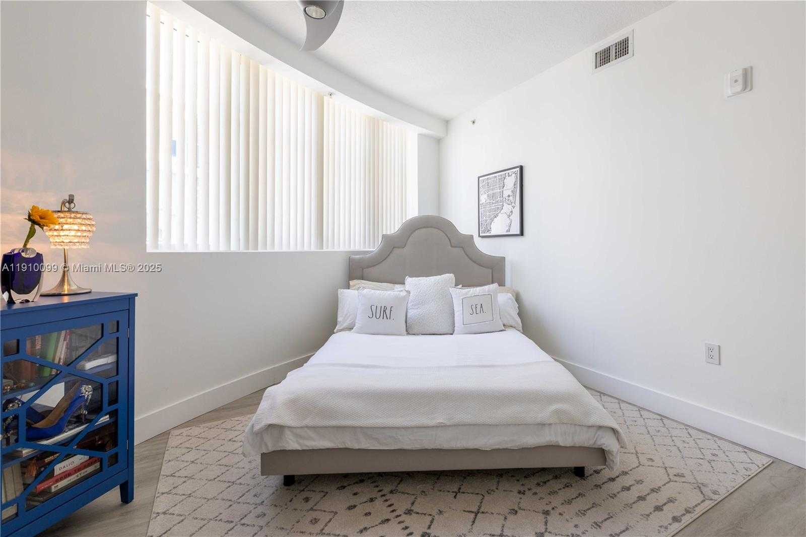 Small Image of 6580 INDIAN CREEK DR #310, Miami Beach Number 26