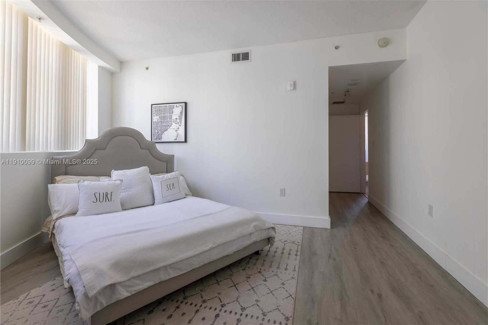 Small Image of 6580 INDIAN CREEK DR #310, Miami Beach Number 27