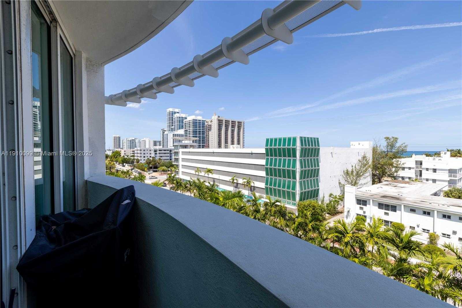 Small Image of 6580 INDIAN CREEK DR #310, Miami Beach Number 31