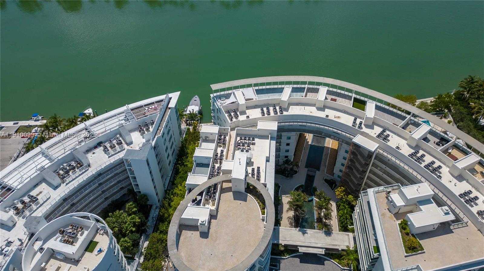 Small Image of 6580 INDIAN CREEK DR #310, Miami Beach Number 36