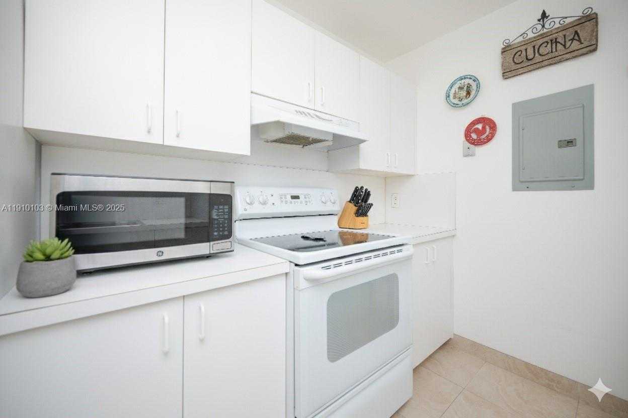 Small Image of 7965 SOUTH WEST 86TH ST #126, Miami Number 6