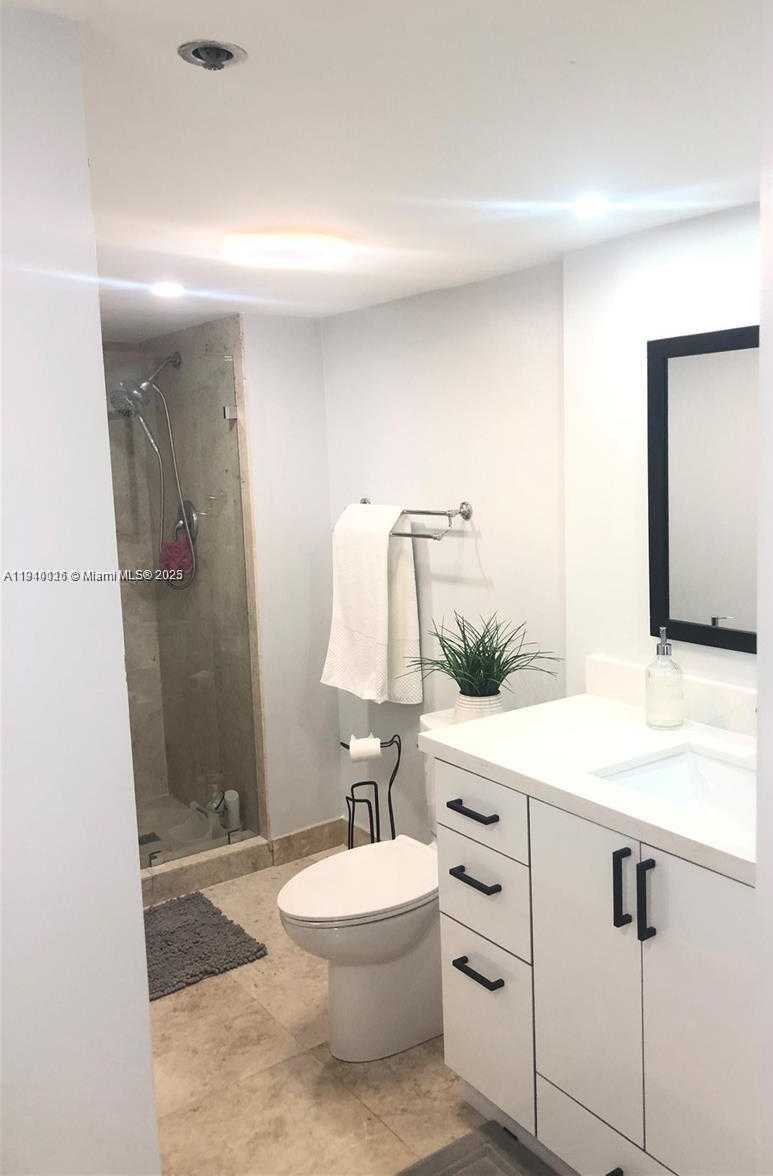 Small Image of 1717 NORTH BAYSHORE DR #A2746, Miami Number 15