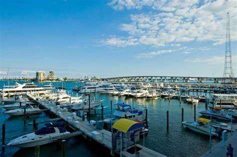 Small Image of 1717 NORTH BAYSHORE DR #A2746, Miami Number 27