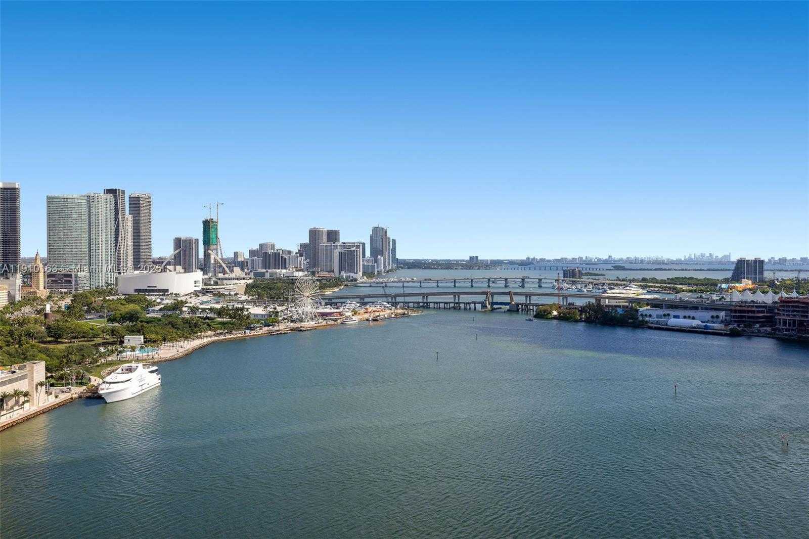 Small Image of 808 BRICKELL KEY DR #2601, Miami Number 10