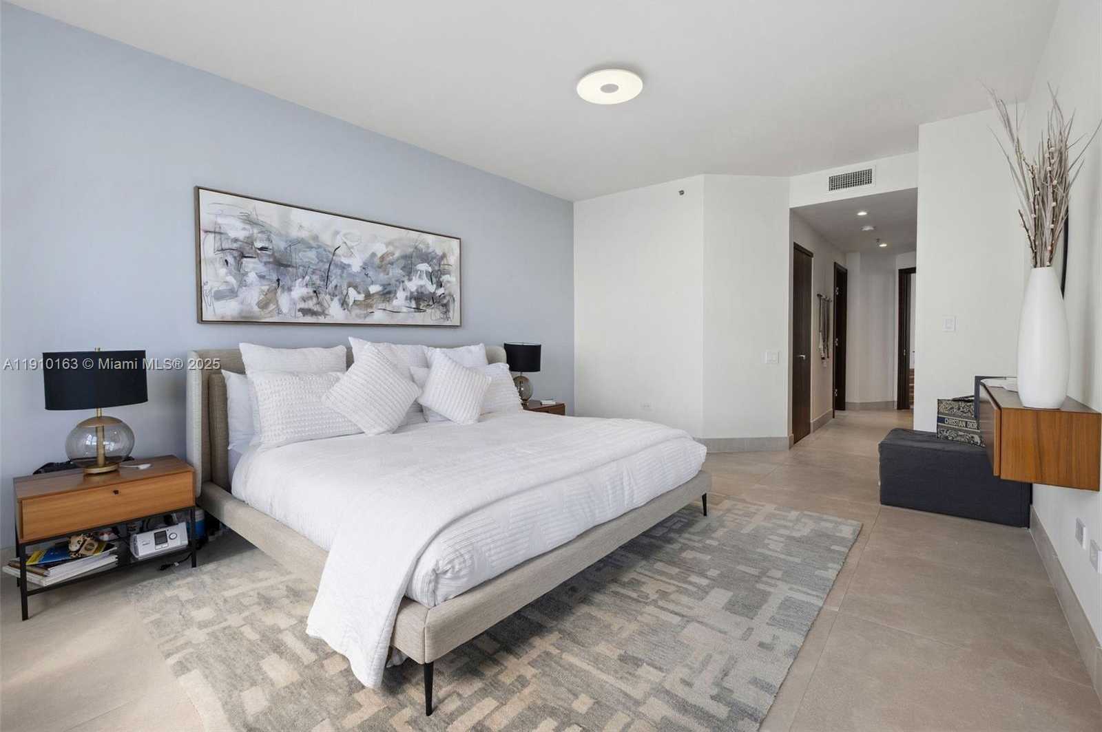 Small Image of 808 BRICKELL KEY DR #2601, Miami Number 34