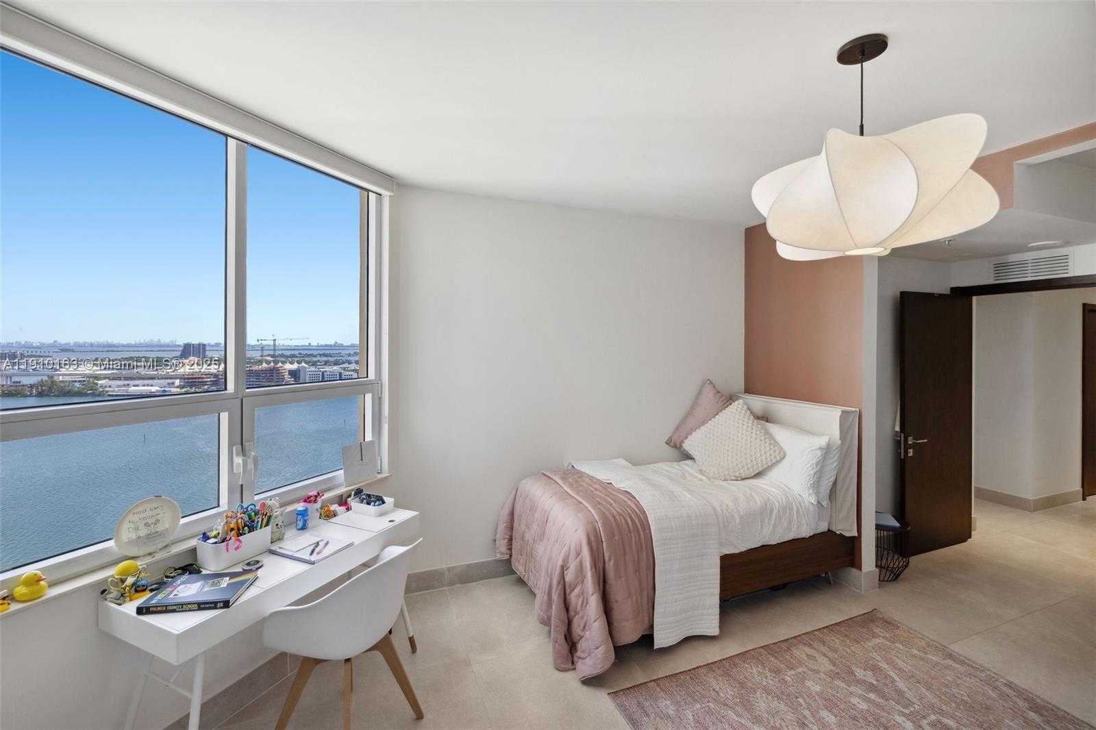 Small Image of 808 BRICKELL KEY DR #2601, Miami Number 40