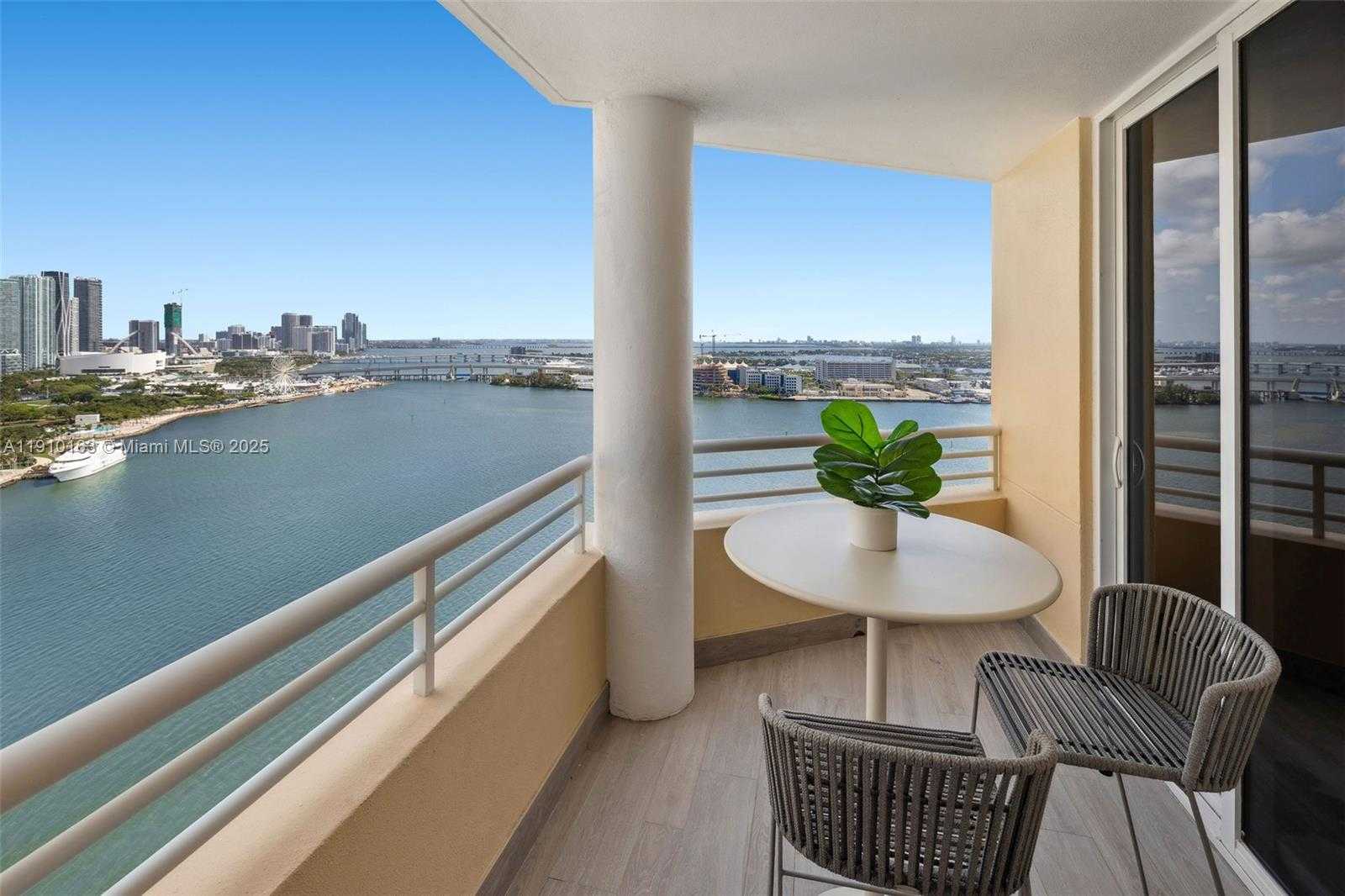 Small Image of 808 BRICKELL KEY DR #2601, Miami Number 44