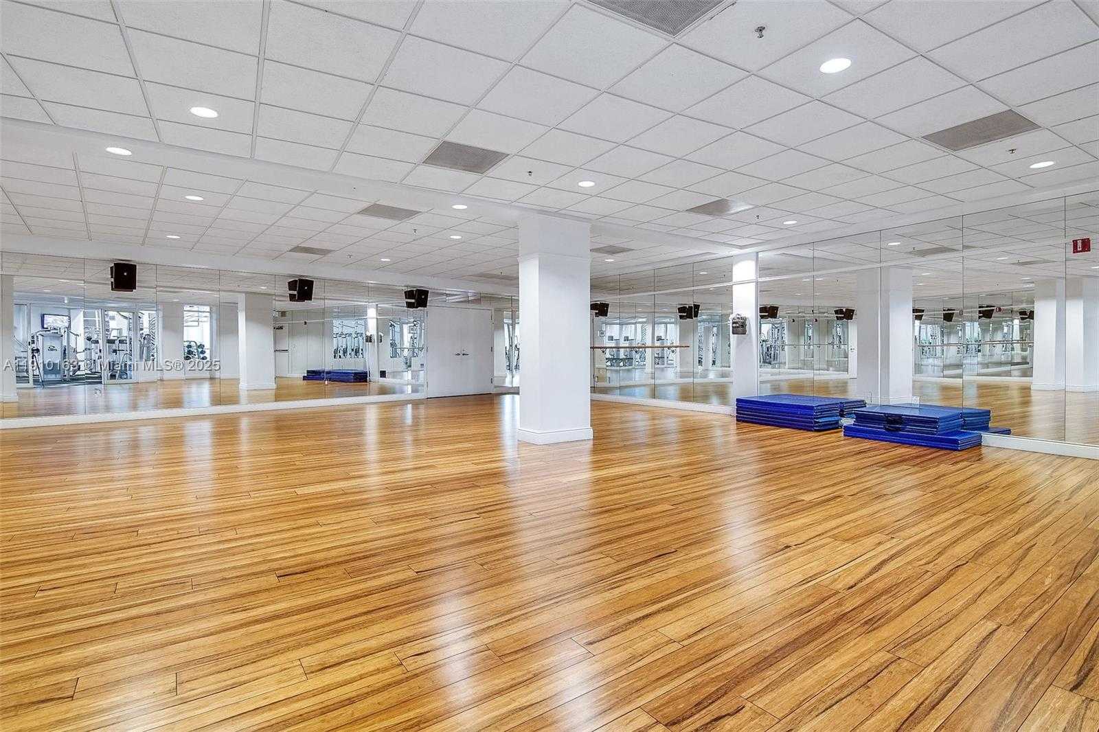 Small Image of 808 BRICKELL KEY DR #2601, Miami Number 62