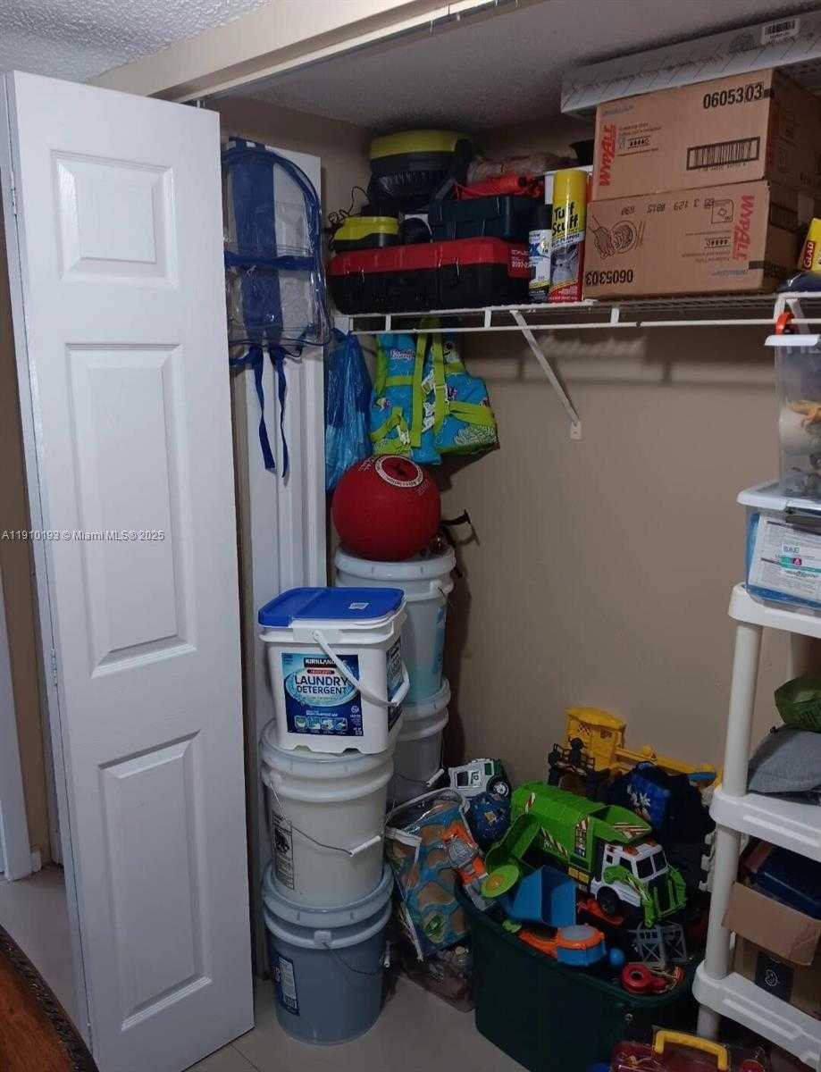 Small Image of 18870 NORTH WEST 57TH AVE #108, Hialeah Number 9