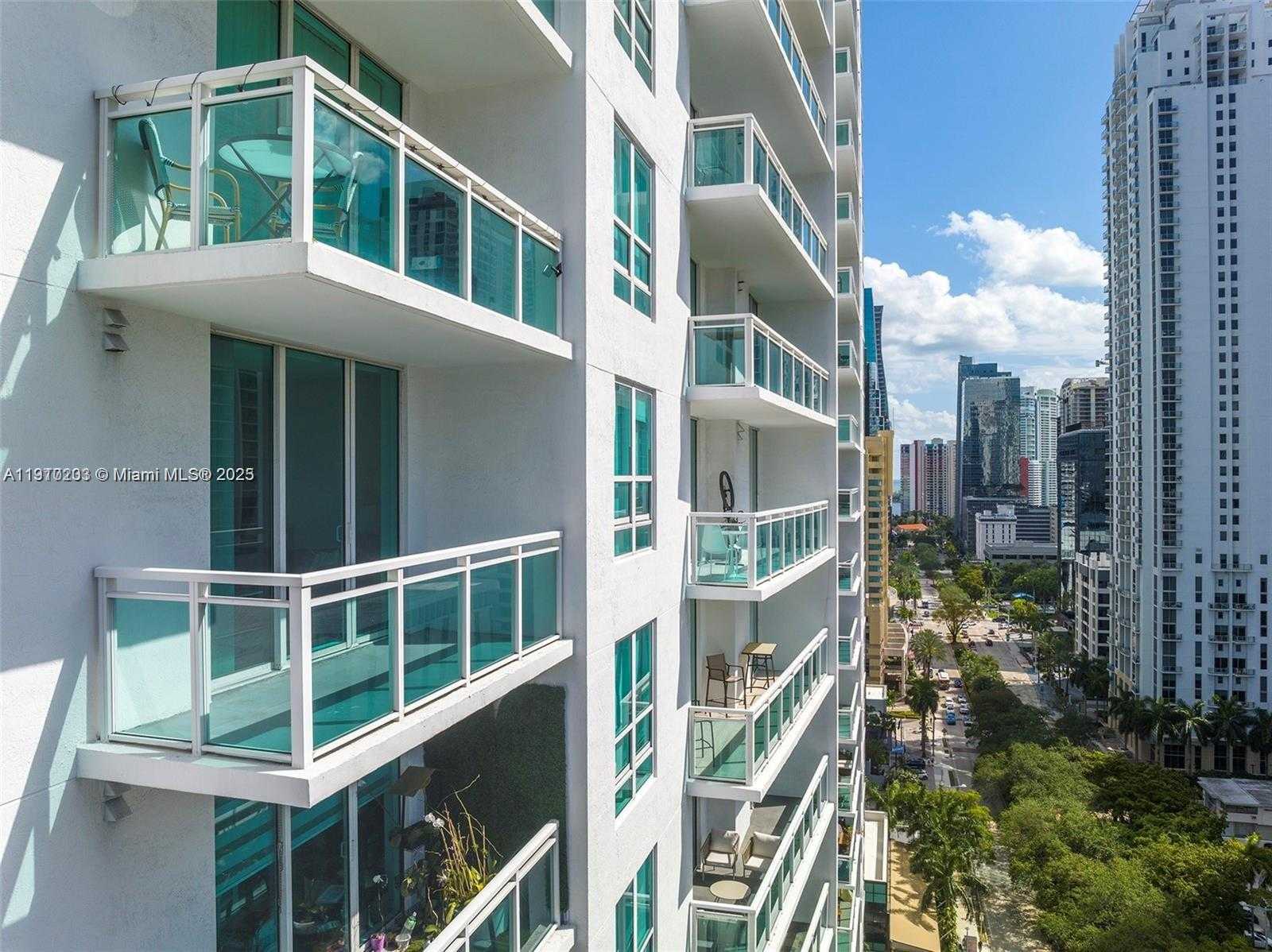 Small Image of 951 BRICKELL AVE #1903, Miami Number 11