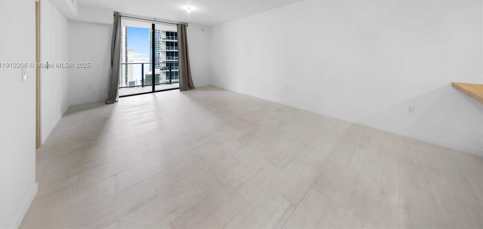 Small Image of 1000 BRICKELL PLZ #3103, Miami Number 11