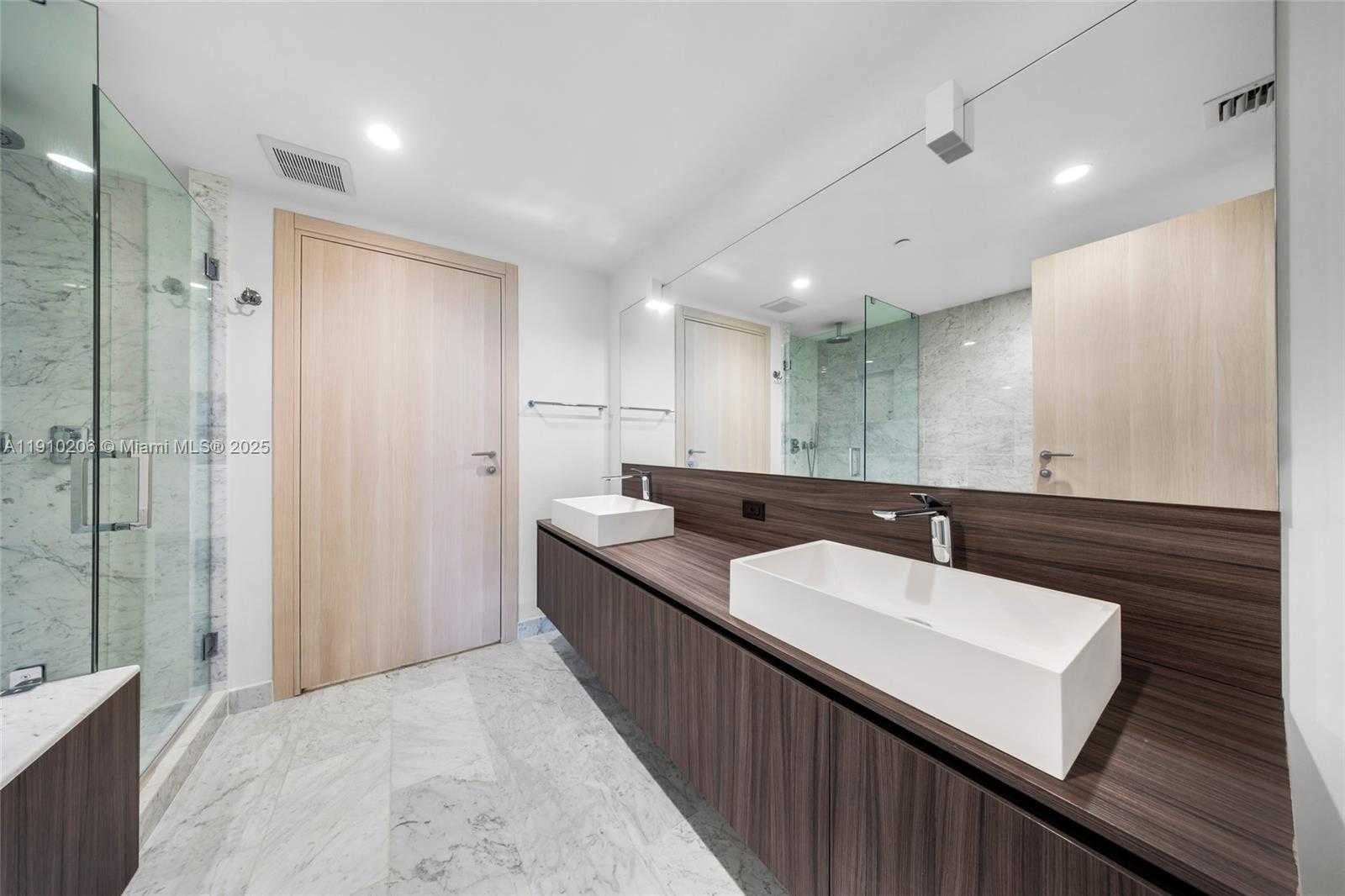 Small Image of 1000 BRICKELL PLZ #3103, Miami Number 14