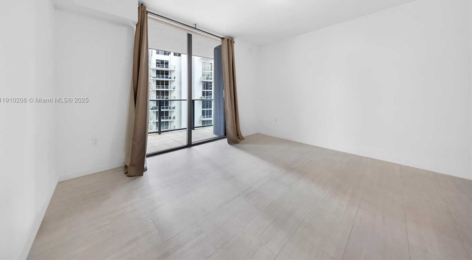 Small Image of 1000 BRICKELL PLZ #3103, Miami Number 16