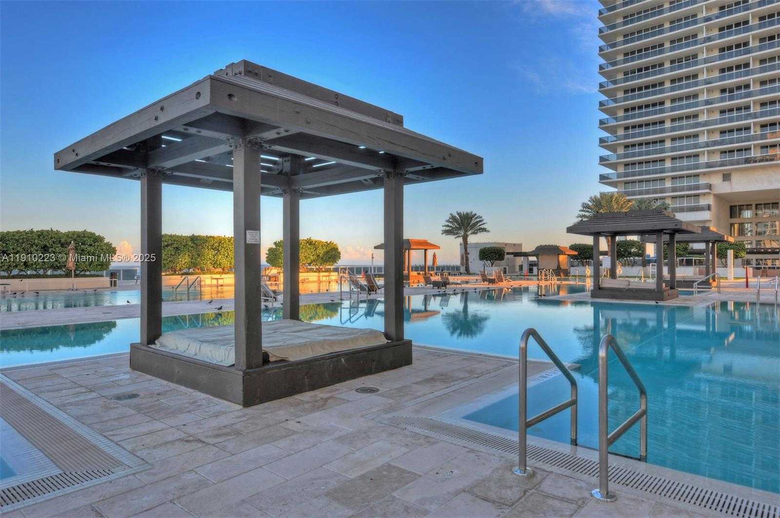 Small Image of 1830 SOUTH OCEAN DR #3605, Hallandale Beach Number 12