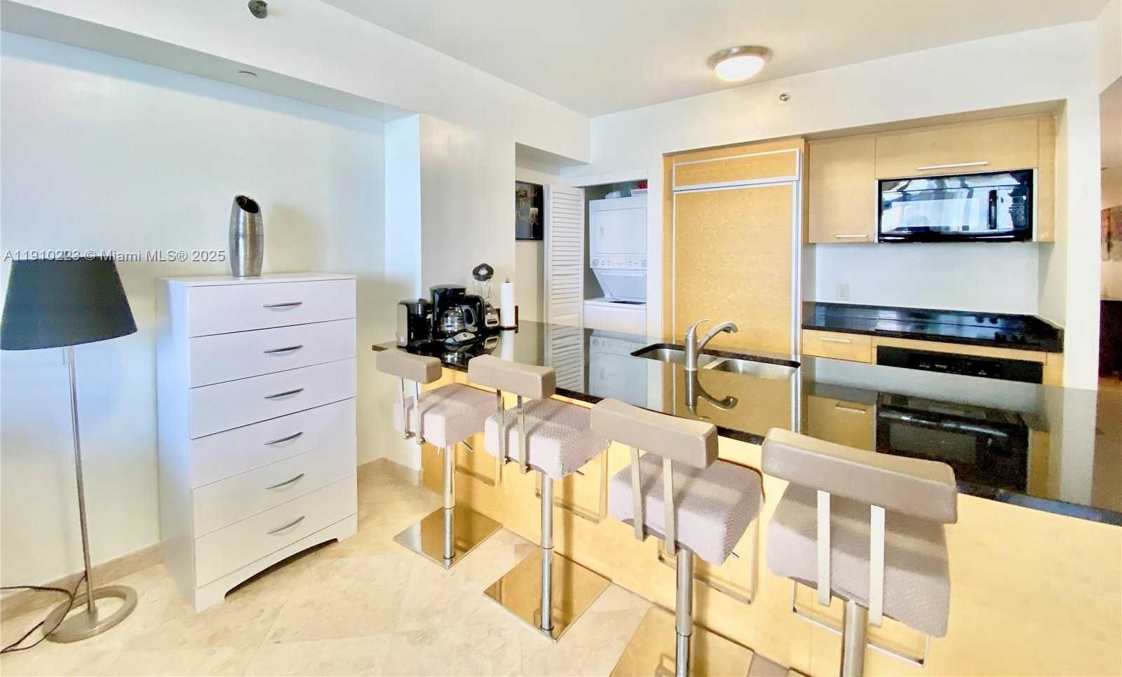 Small Image of 1830 SOUTH OCEAN DR #3605, Hallandale Beach Number 5