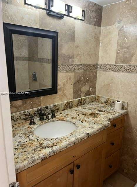 Small Image of 7441 WAYNE AVE #2D, Miami Beach Number 11