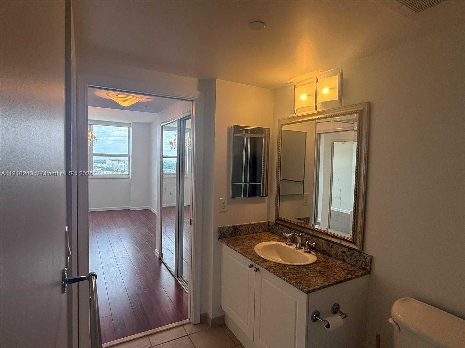 Small Image of 19501 WEST COUNTRY CLUB DR #2209, Aventura Number 20