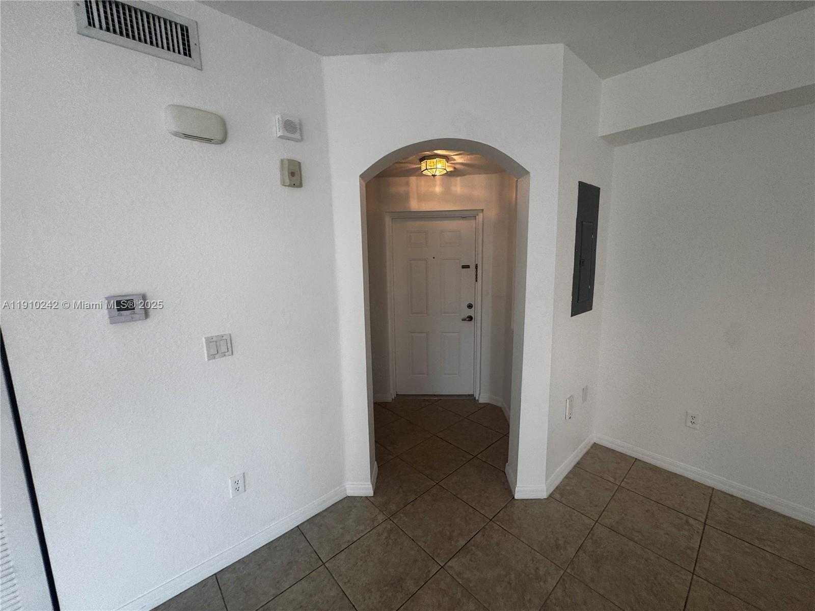 Small Image of 8999 NORTH WEST 107TH CT #205-1, Doral Number 5