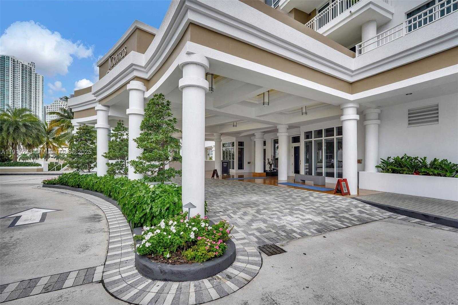 Small Image of 801 SOUTH BRICKELL KEY BLVD #1909, Miami Number 15