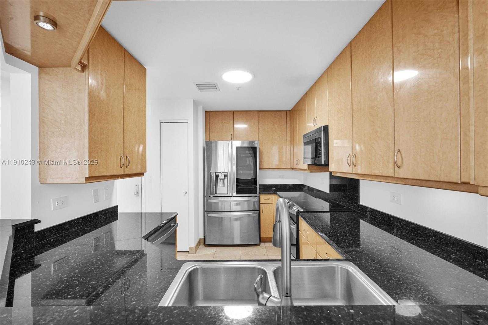 Small Image of 801 SOUTH BRICKELL KEY BLVD #1909, Miami Number 5