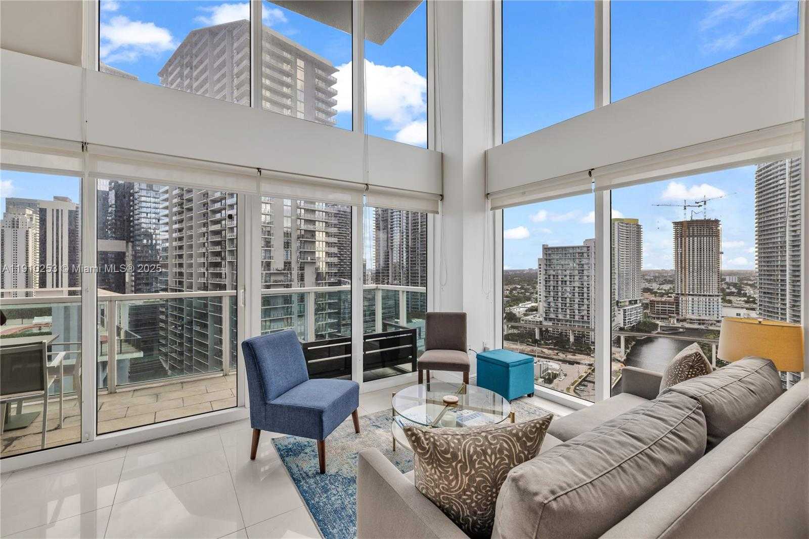 Small Image of 41 SOUTH EAST 5TH ST #1616, Miami Number 3