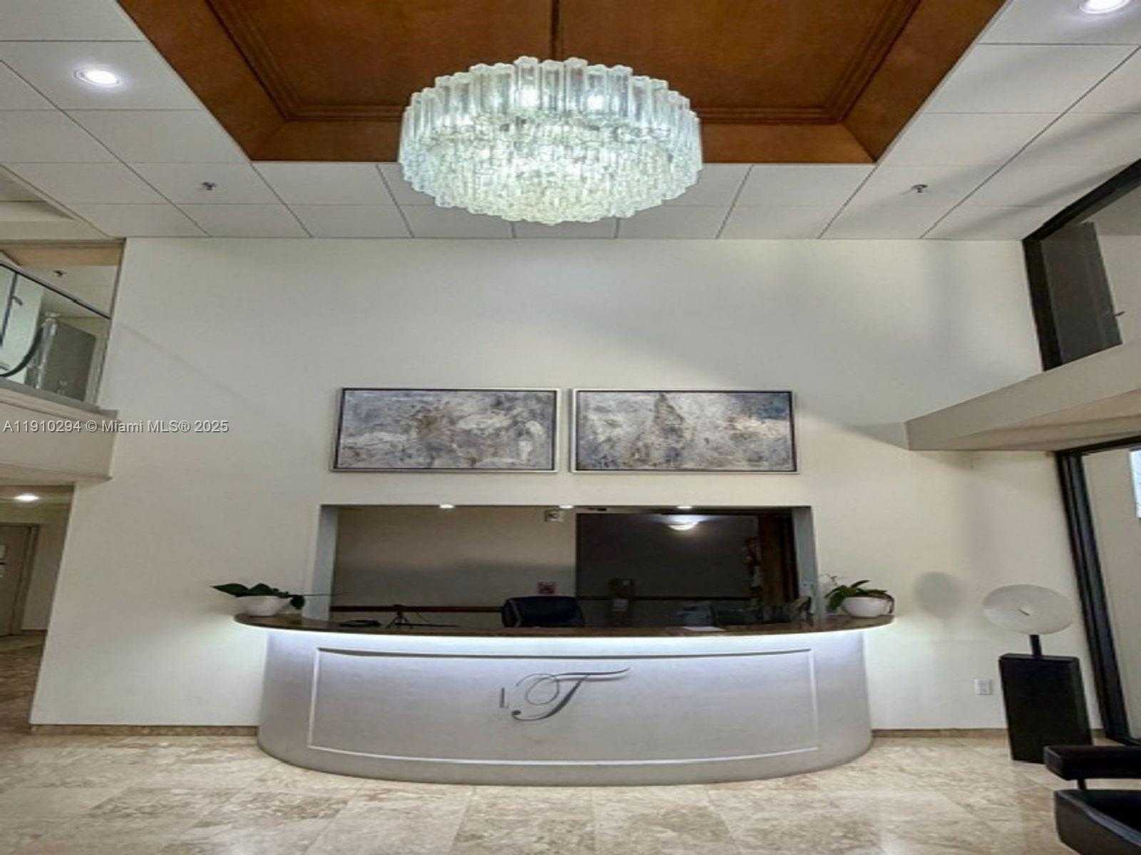 Small Image of 6061 COLLINS AVE #11A, Miami Beach Number 10