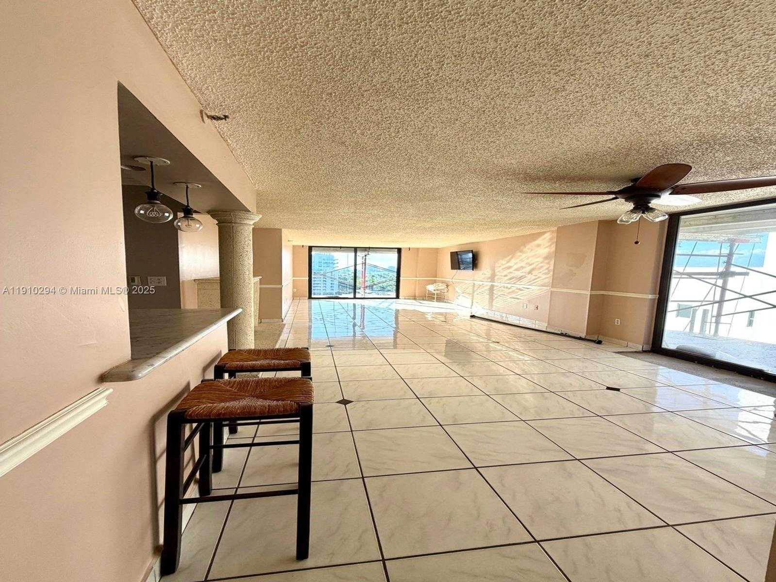 Small Image of 6061 COLLINS AVE #11A, Miami Beach Number 13