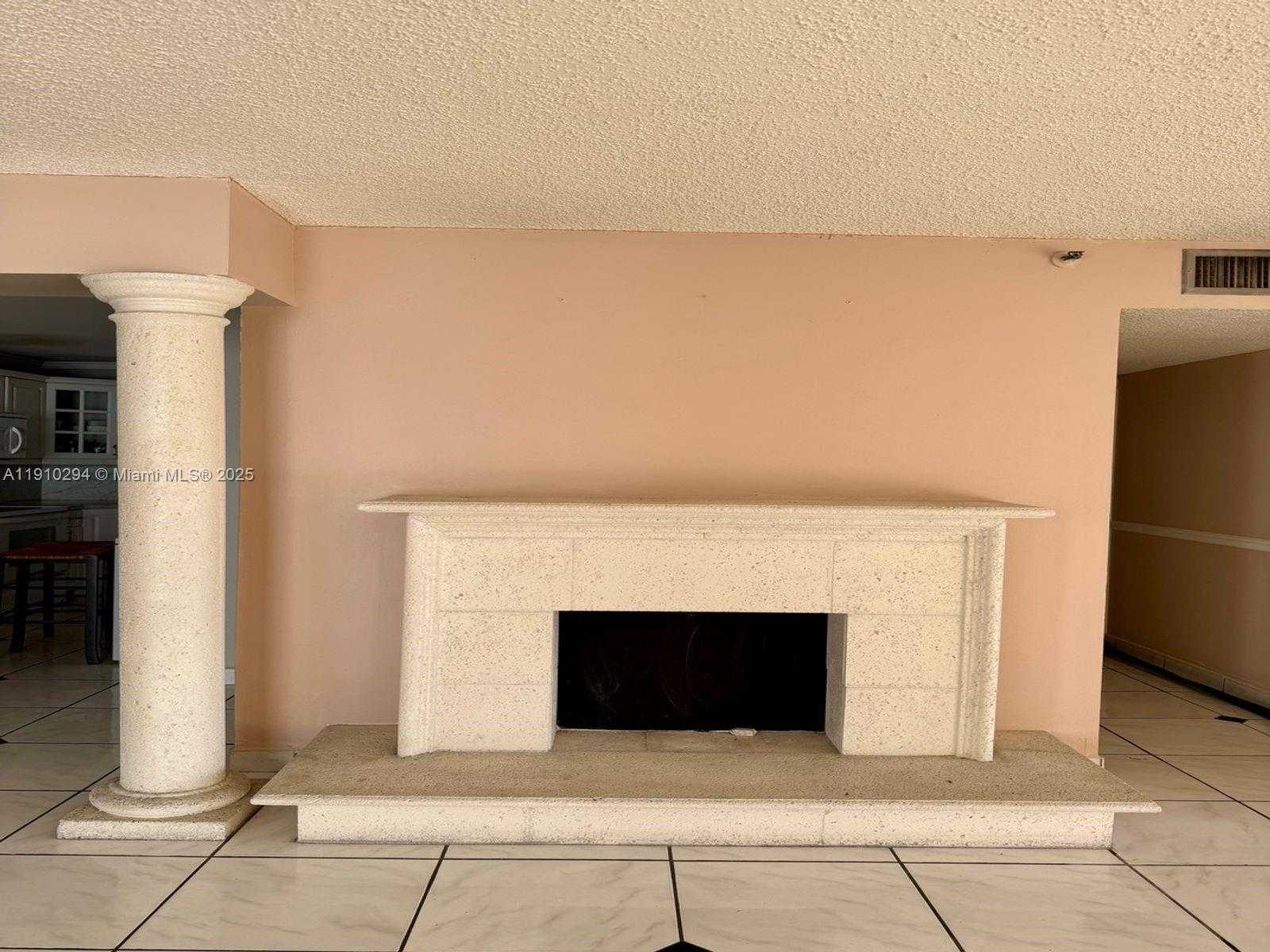 Small Image of 6061 COLLINS AVE #11A, Miami Beach Number 17