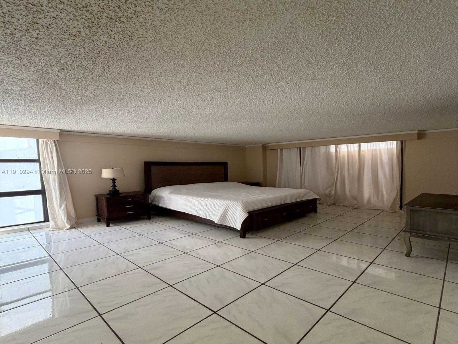 Small Image of 6061 COLLINS AVE #11A, Miami Beach Number 25