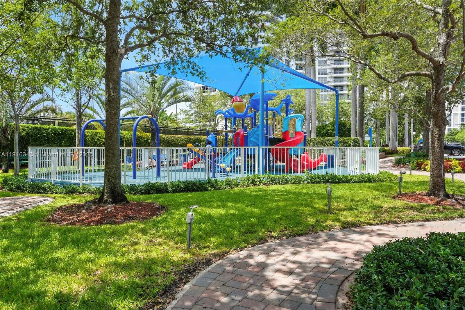 Small Image of 3600 MYSTIC POINTE DR #305, Aventura Number 25