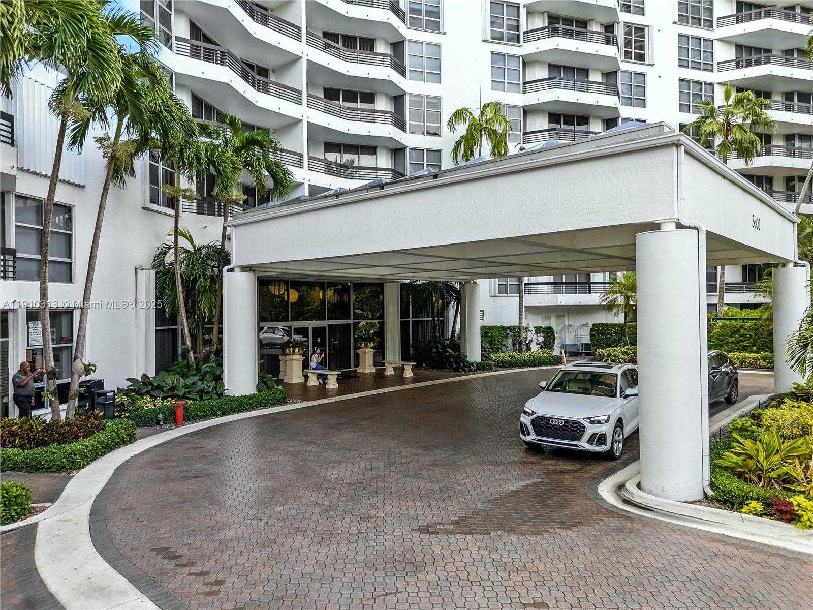 Small Image of 3600 MYSTIC POINTE DR #305, Aventura Number 29