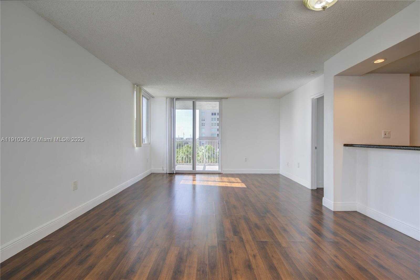 Small Image of 850 NORTH MIAMI AVE #W-608, Miami Number 15