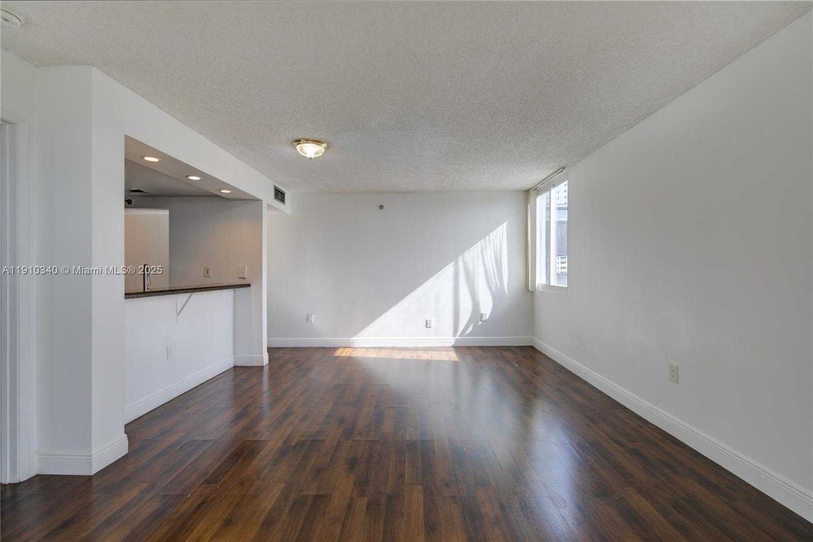 Small Image of 850 NORTH MIAMI AVE #W-608, Miami Number 3