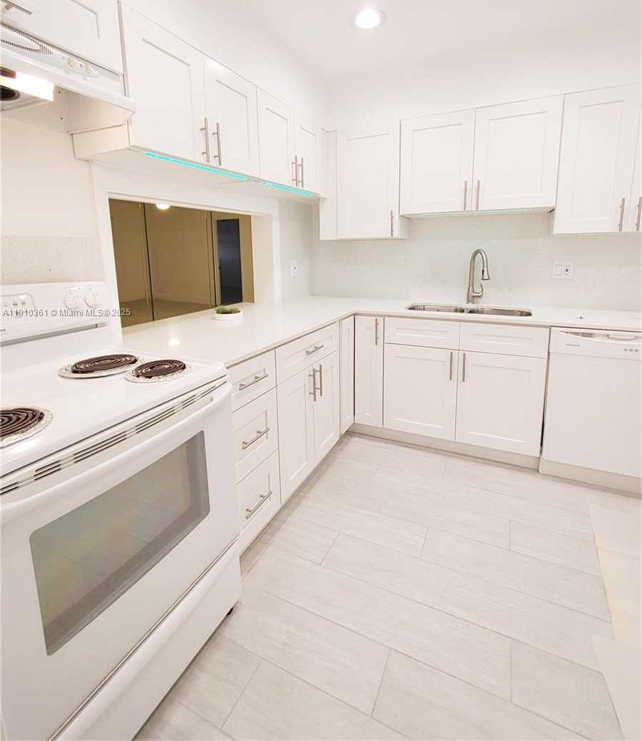 Small Image of 215 SOUTH EAST 3RD AVE #307C, Hallandale Beach Number 16