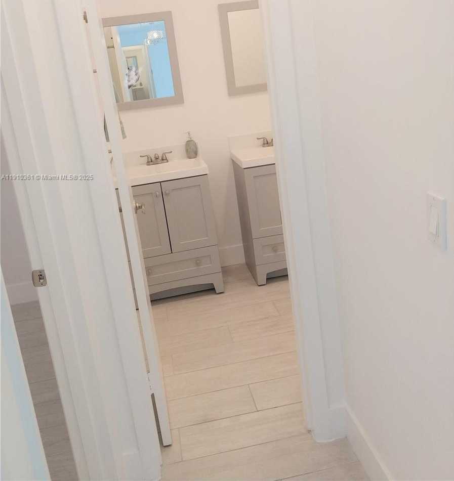 Small Image of 215 SOUTH EAST 3RD AVE #307C, Hallandale Beach Number 8