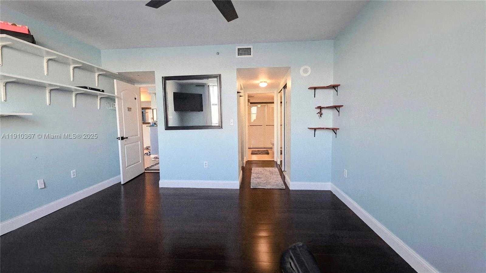 Small Image of 1625 KENNEDY CSWY #1103B, North Bay Village Number 14