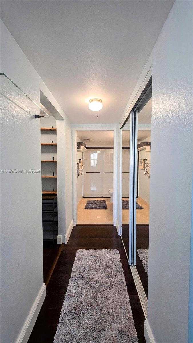 Small Image of 1625 KENNEDY CSWY #1103B, North Bay Village Number 16