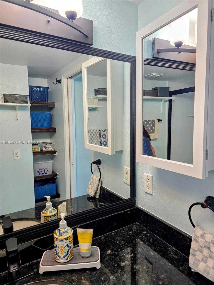 Small Image of 1625 KENNEDY CSWY #1103B, North Bay Village Number 19