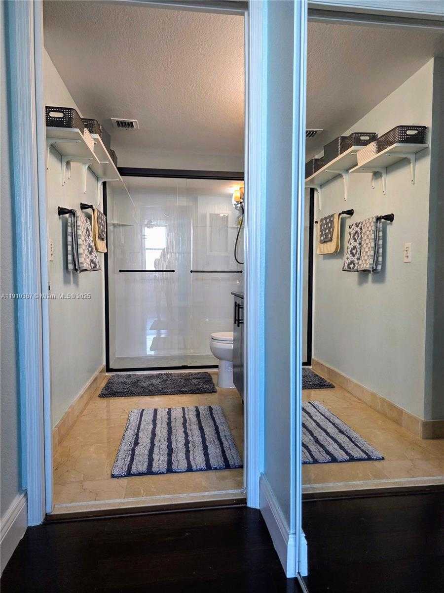 Small Image of 1625 KENNEDY CSWY #1103B, North Bay Village Number 22