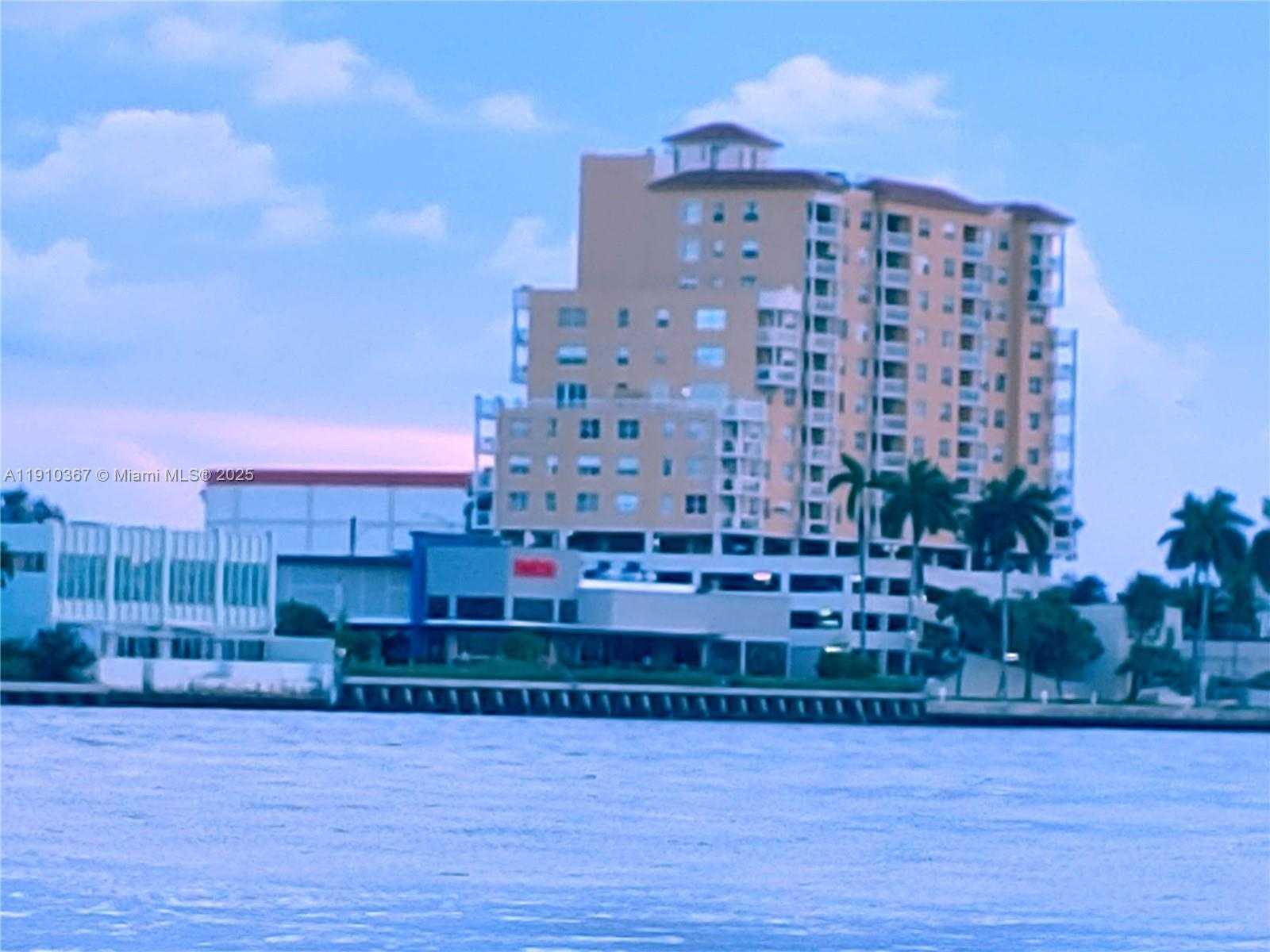 Small Image of 1625 KENNEDY CSWY #1103B, North Bay Village Number 3