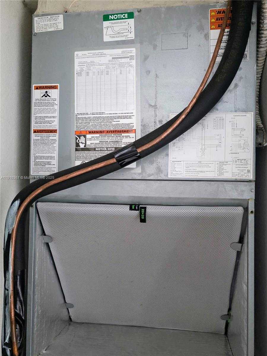 Small Image of 1625 KENNEDY CSWY #1103B, North Bay Village Number 38