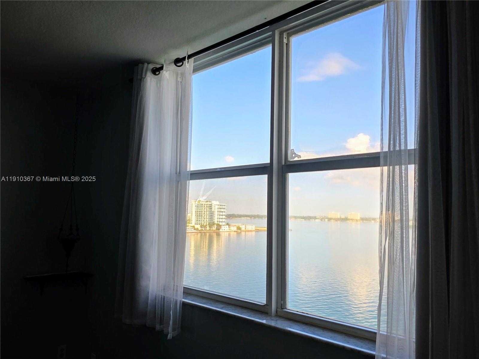 Small Image of 1625 KENNEDY CSWY #1103B, North Bay Village Number 40