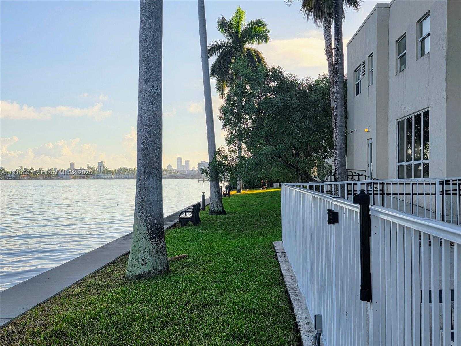 Small Image of 1625 KENNEDY CSWY #1103B, North Bay Village Number 76