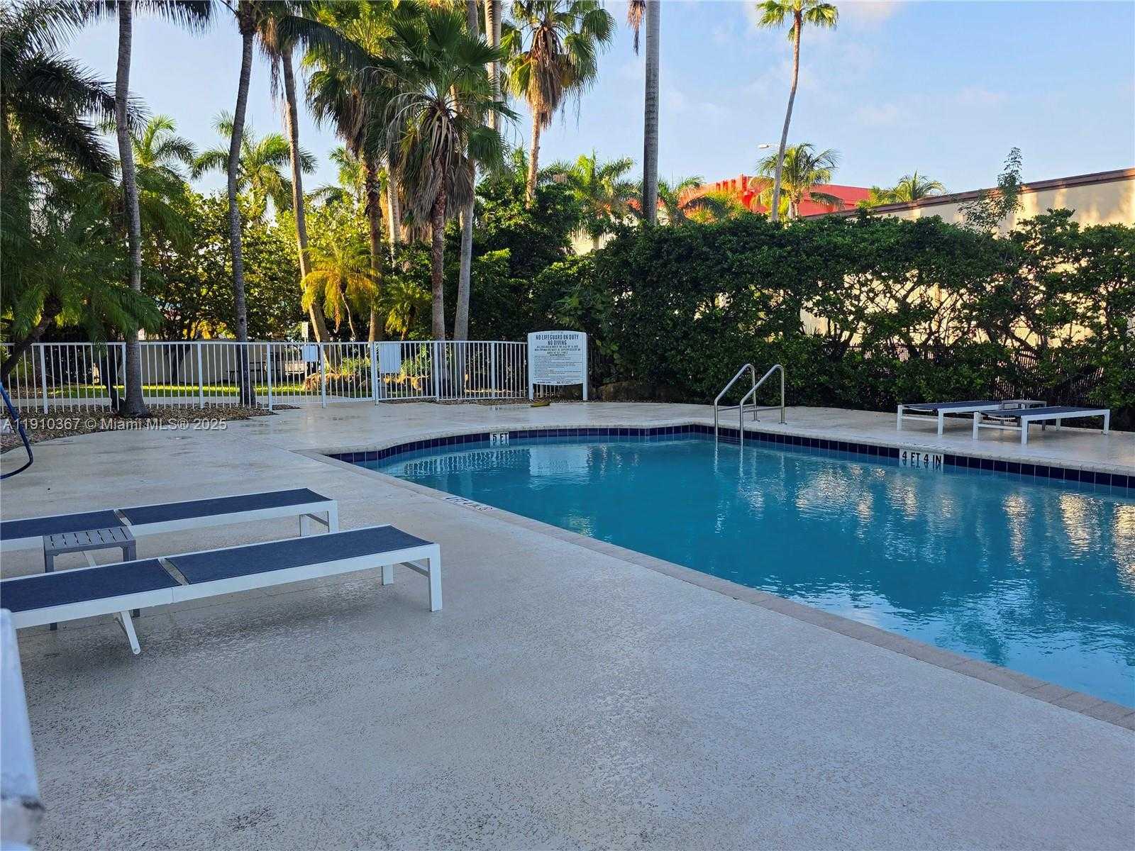 Small Image of 1625 KENNEDY CSWY #1103B, North Bay Village Number 82