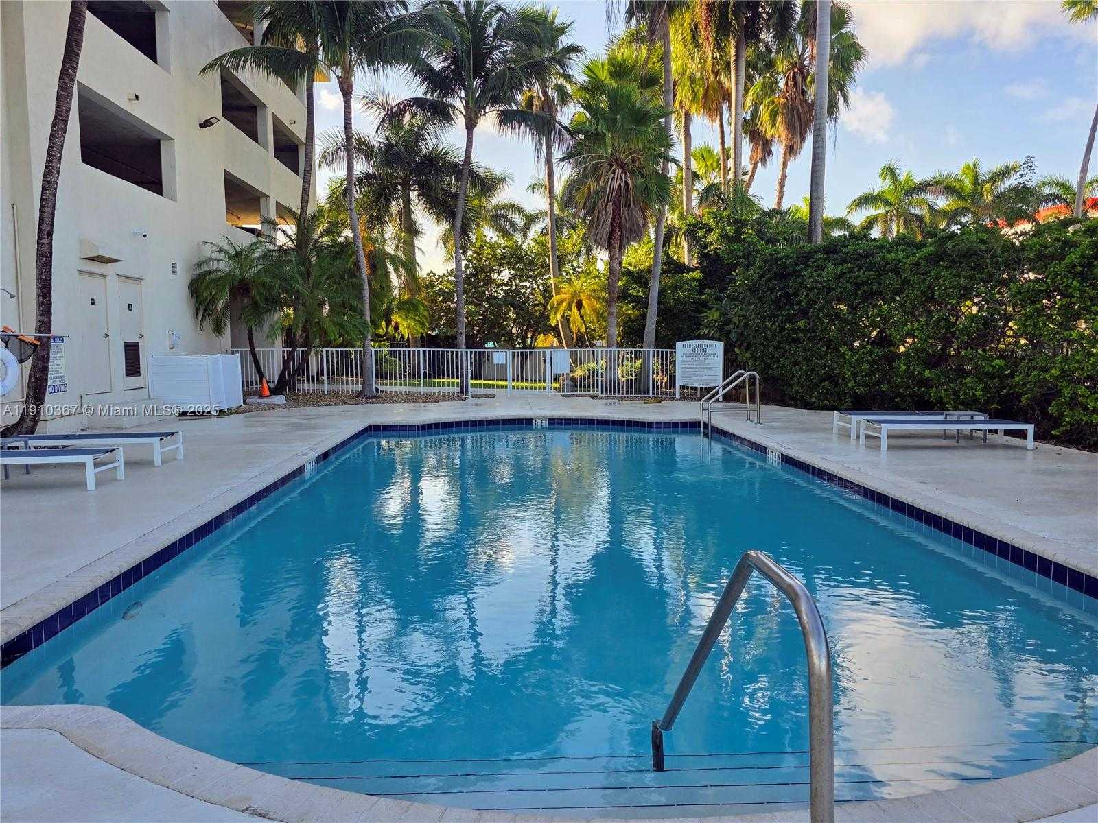 Small Image of 1625 KENNEDY CSWY #1103B, North Bay Village Number 93