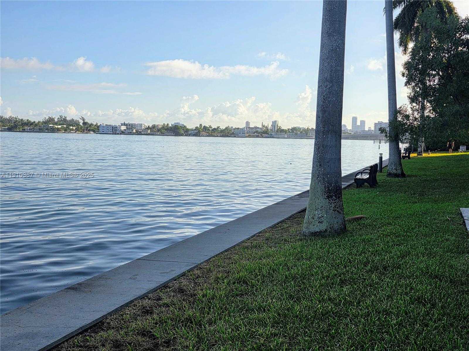 Small Image of 1625 KENNEDY CSWY #1103B, North Bay Village Number 97