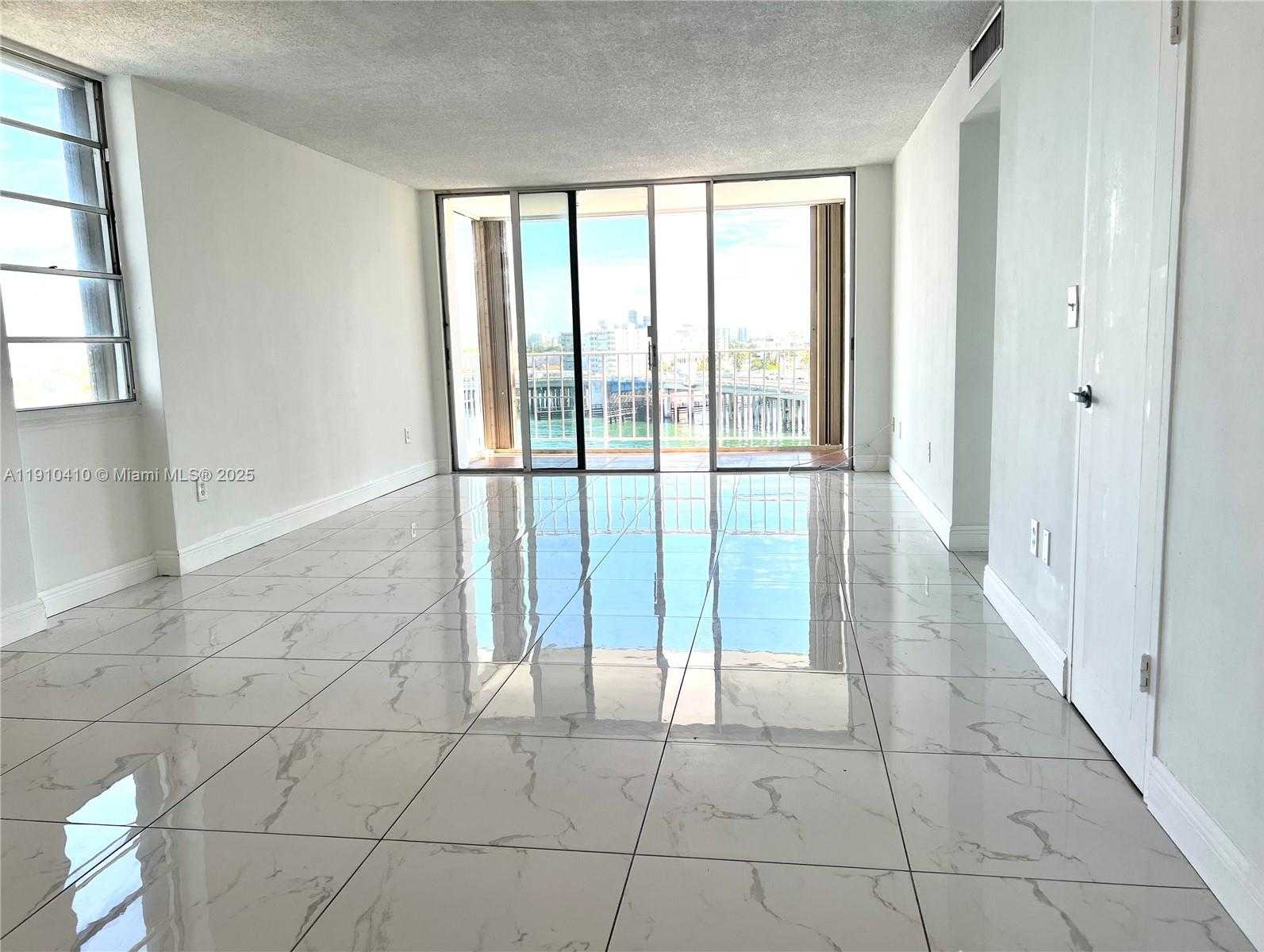 Small Image of 1865 79TH ST CSWY #7I, North Bay Village Number 10