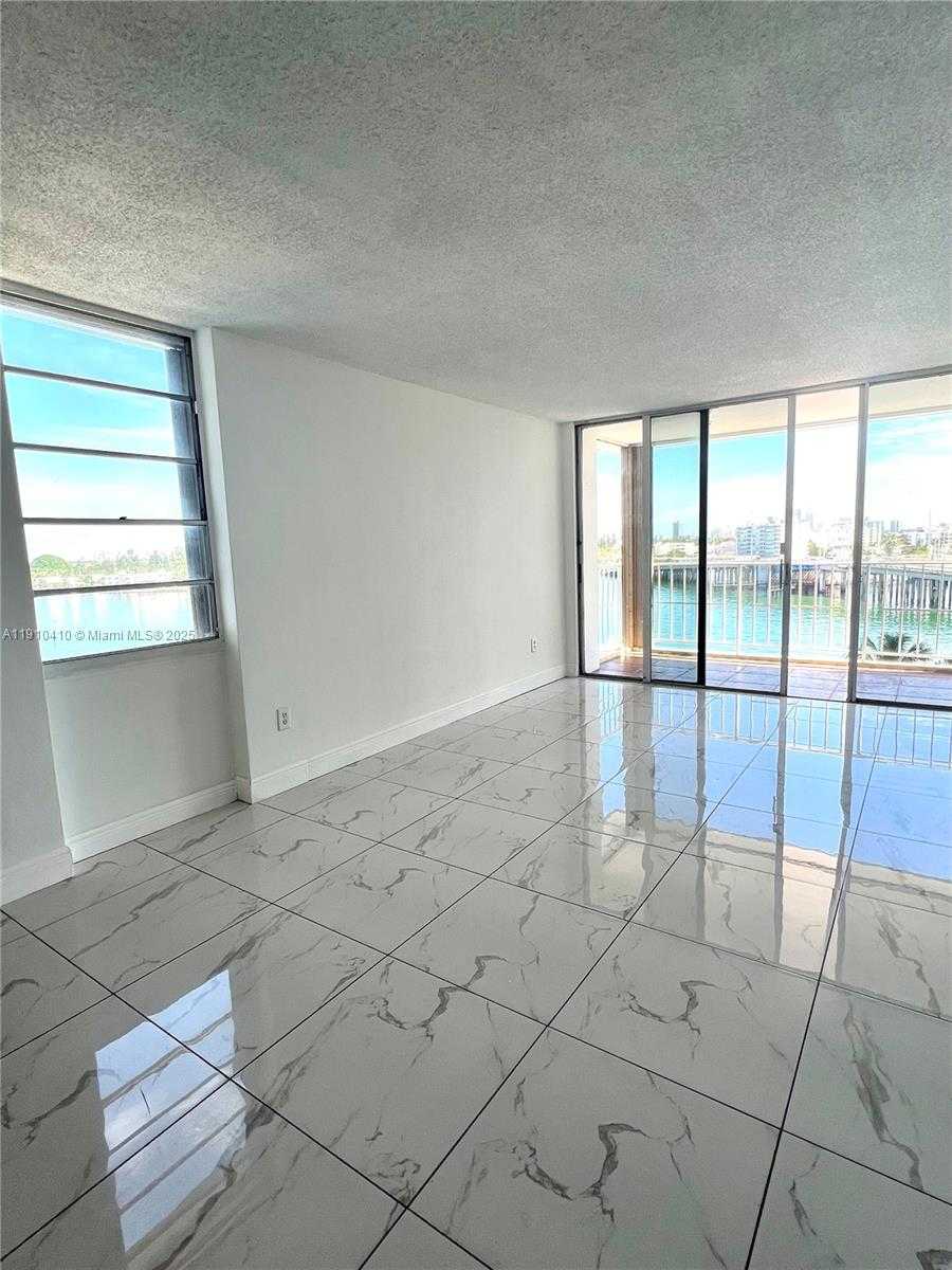 Small Image of 1865 79TH ST CSWY #7I, North Bay Village Number 13