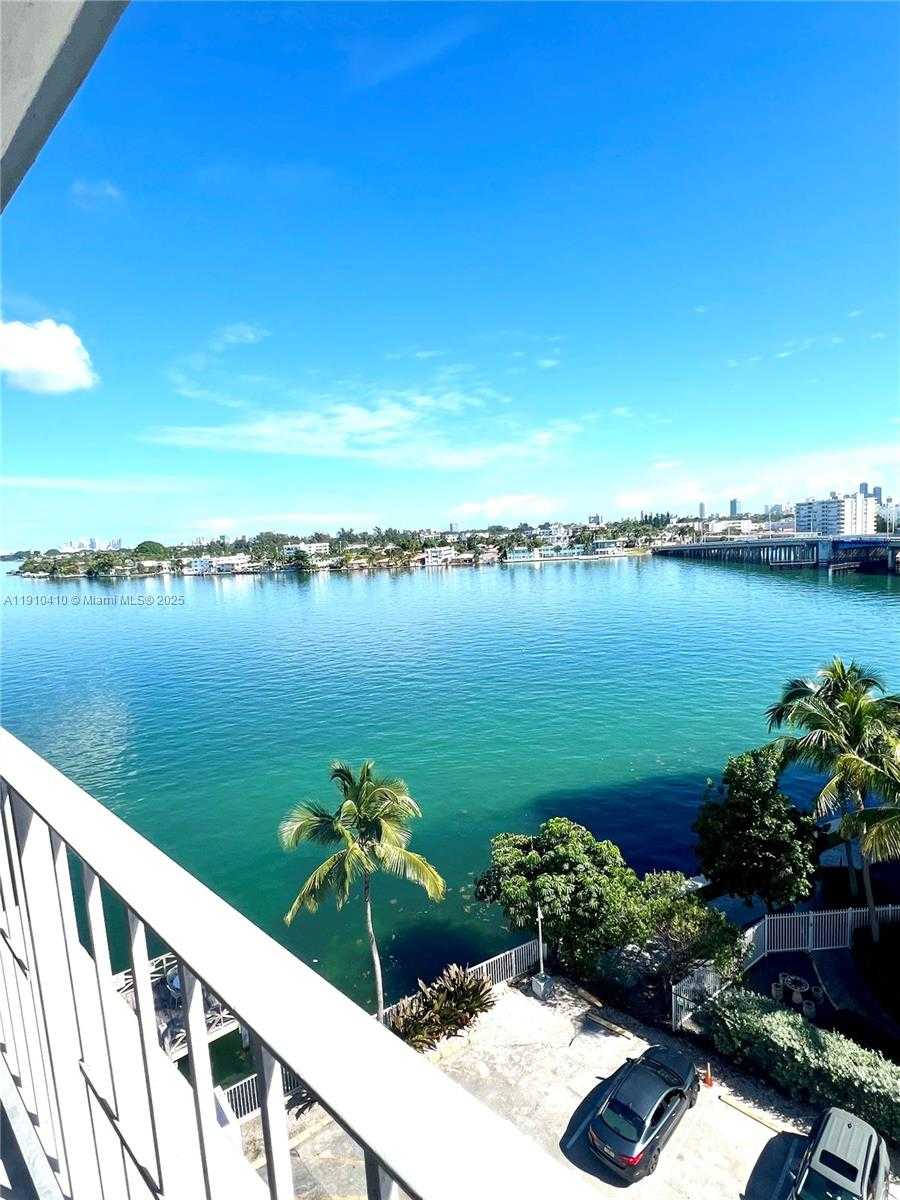 Small Image of 1865 79TH ST CSWY #7I, North Bay Village Number 24